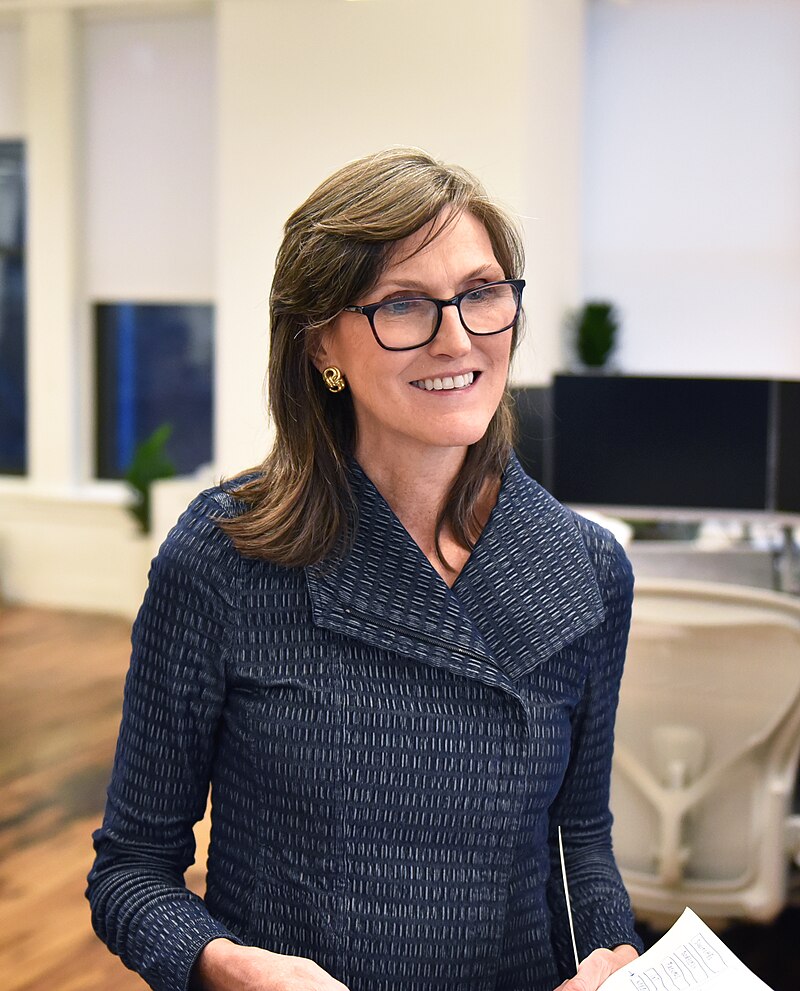 Cathie Wood Criticizes SEC Chair Gensler’s Crypto&nbsp;Policies