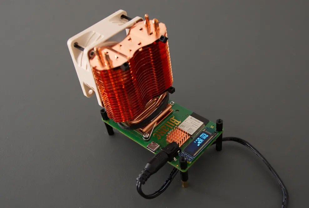 Quantum Bitcoin Mining: Futuristic Heatsink Enhances Bitaxe ASIC Chip&nbsp;Performance
