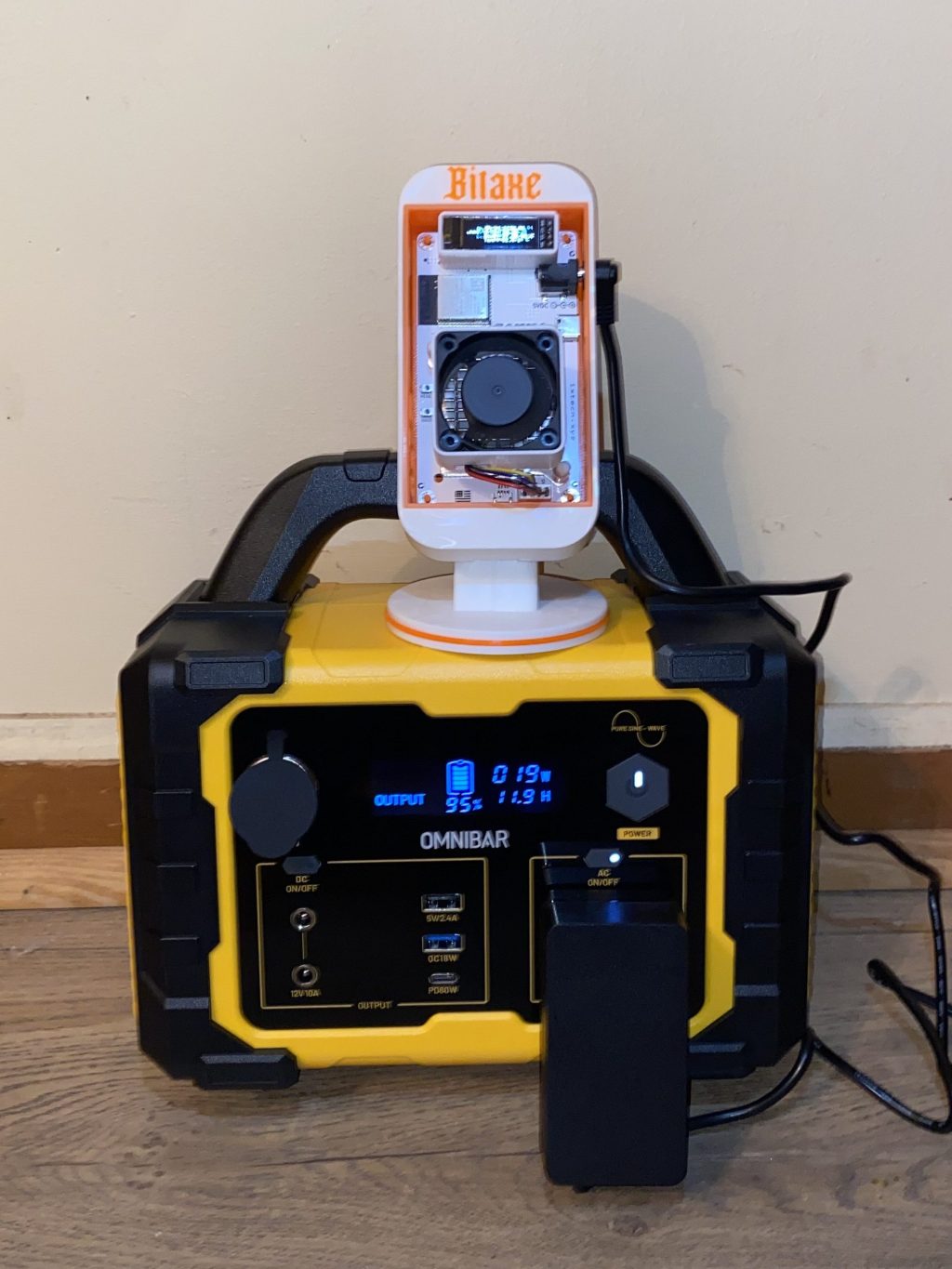 Exclusive Energy Report: Using Solar Panels to Power Micro Bitcoin Data&nbsp;Center