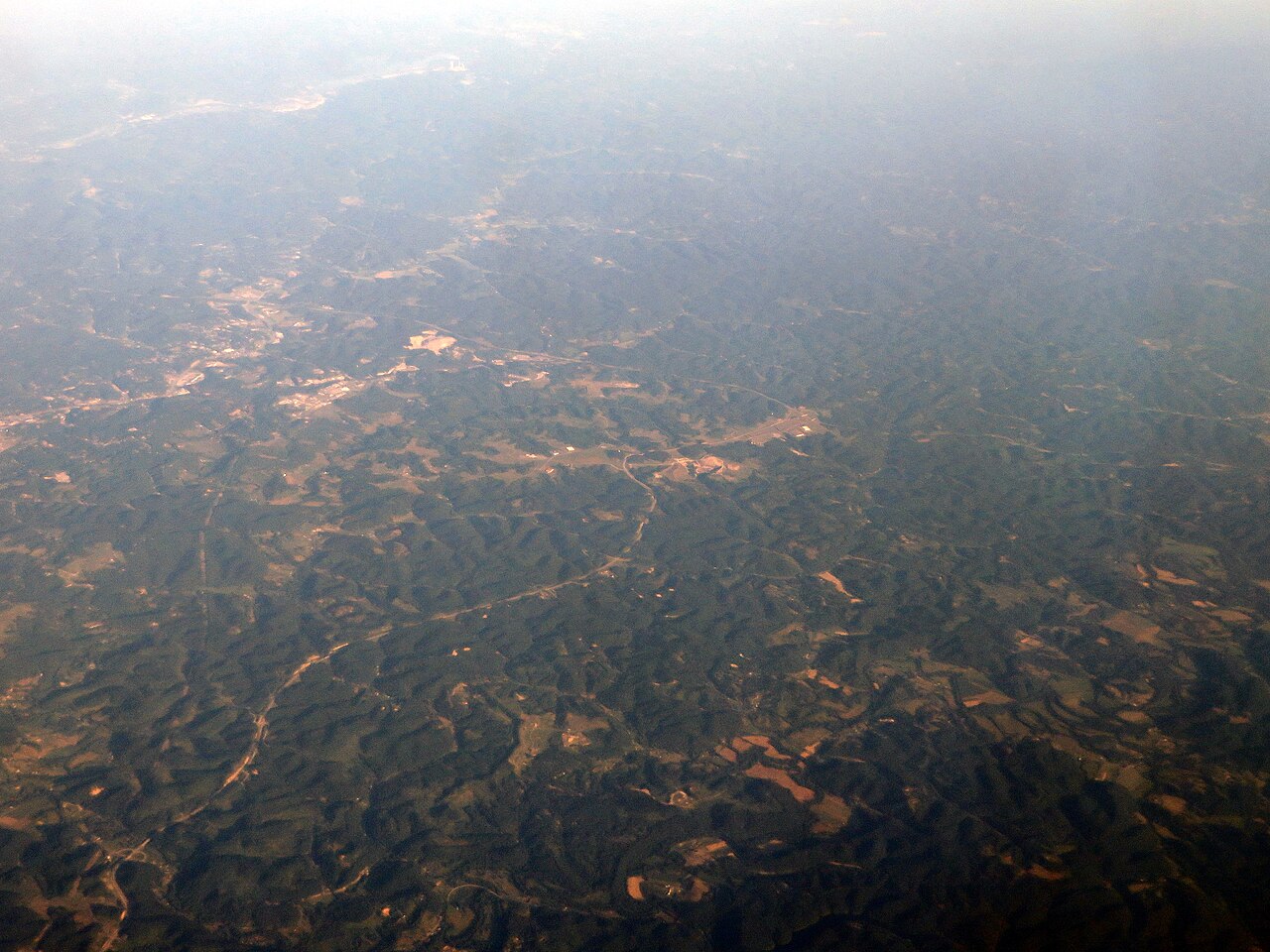 Photograph of Interstate 64 and the green landscape west of Ashland, Kentucky