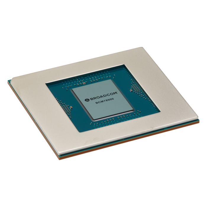 Broadcom BCM78900 Tomahawk 5 switch processor in a silver package